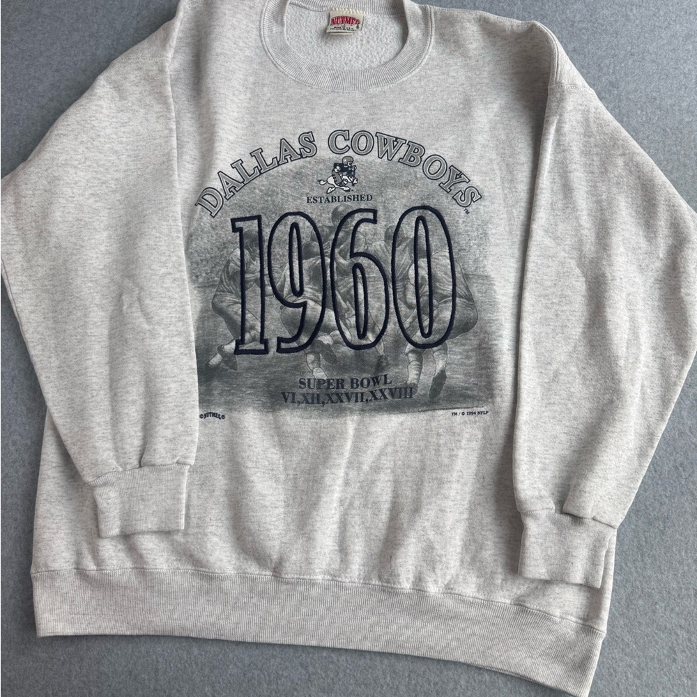 NFL Dallas Cowboys Light Gray Crewneck Sweatshirt with 1960 Graphic XL NUTMEG